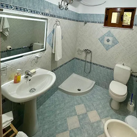 Holiday home Shemo