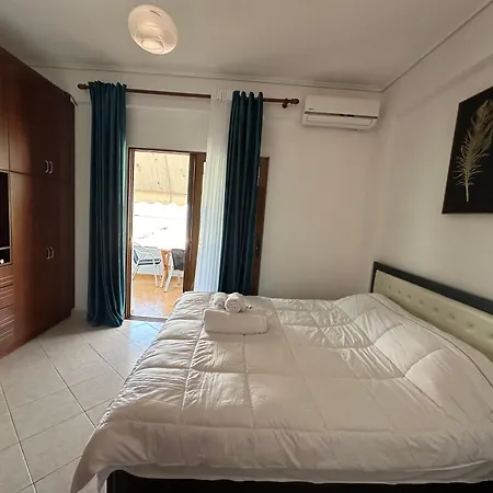 Shemo Holiday home Sarande